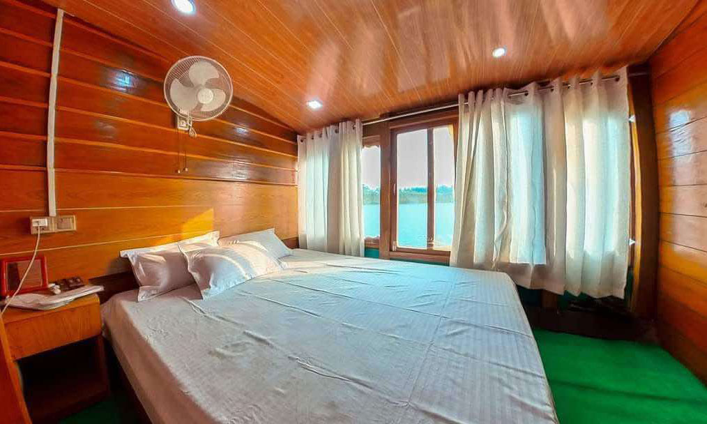 স্বপ্ন - The Premium Houseboat