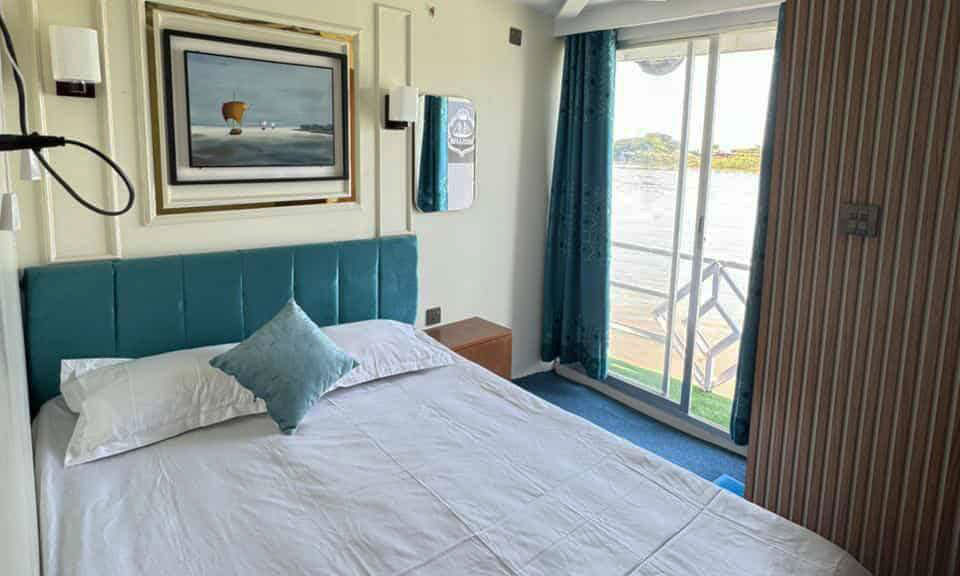 মুসাফির-Musafir the Phoenix houseboat