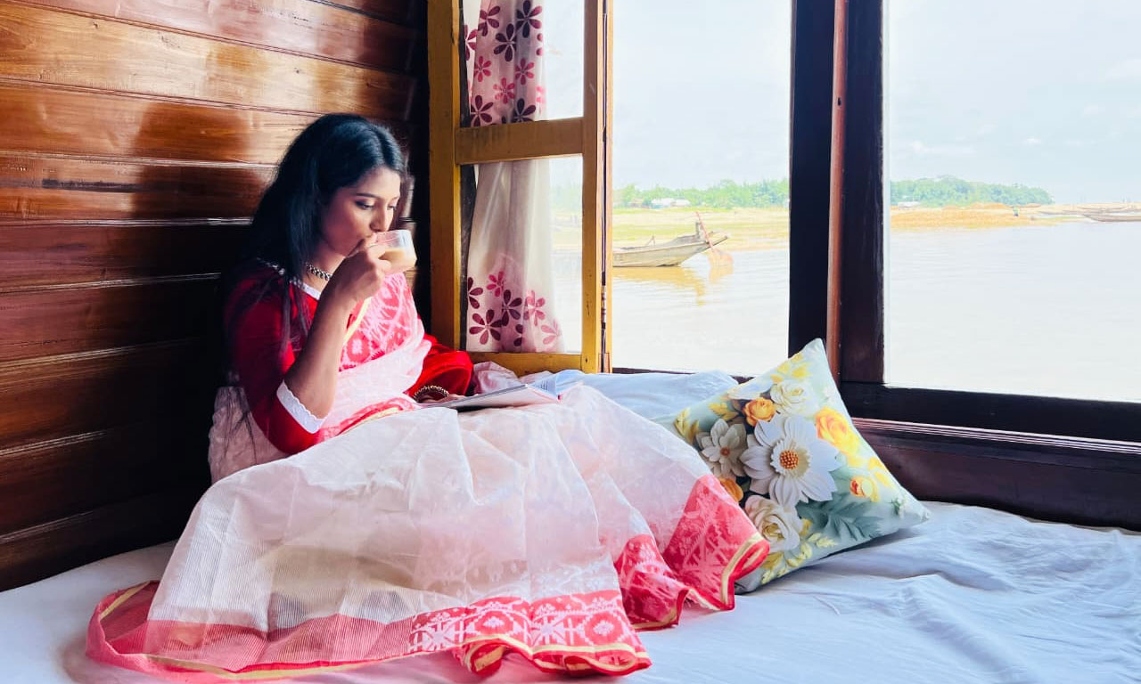হামসাফার - The Houseboat of TPM