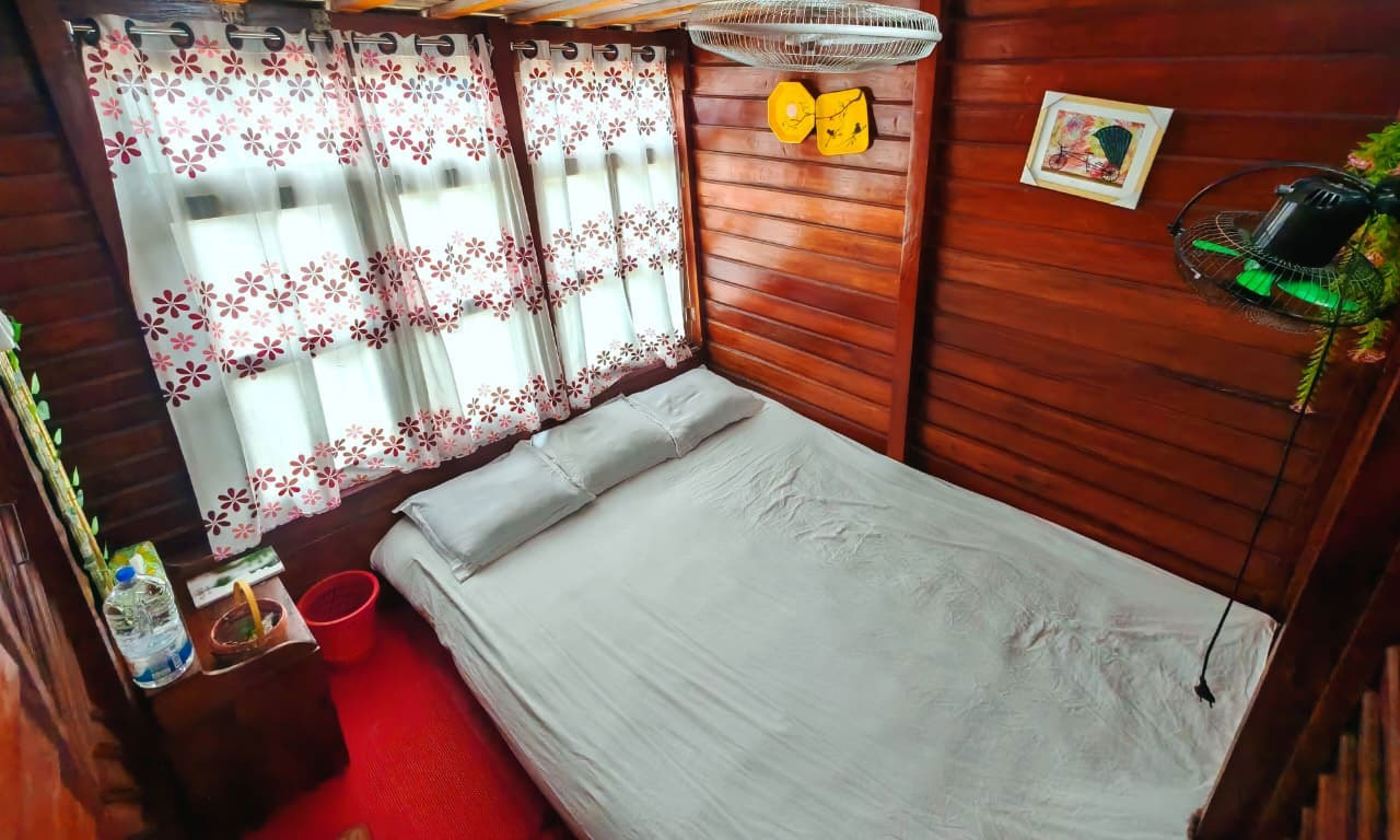 হামসাফার - The Houseboat of TPM