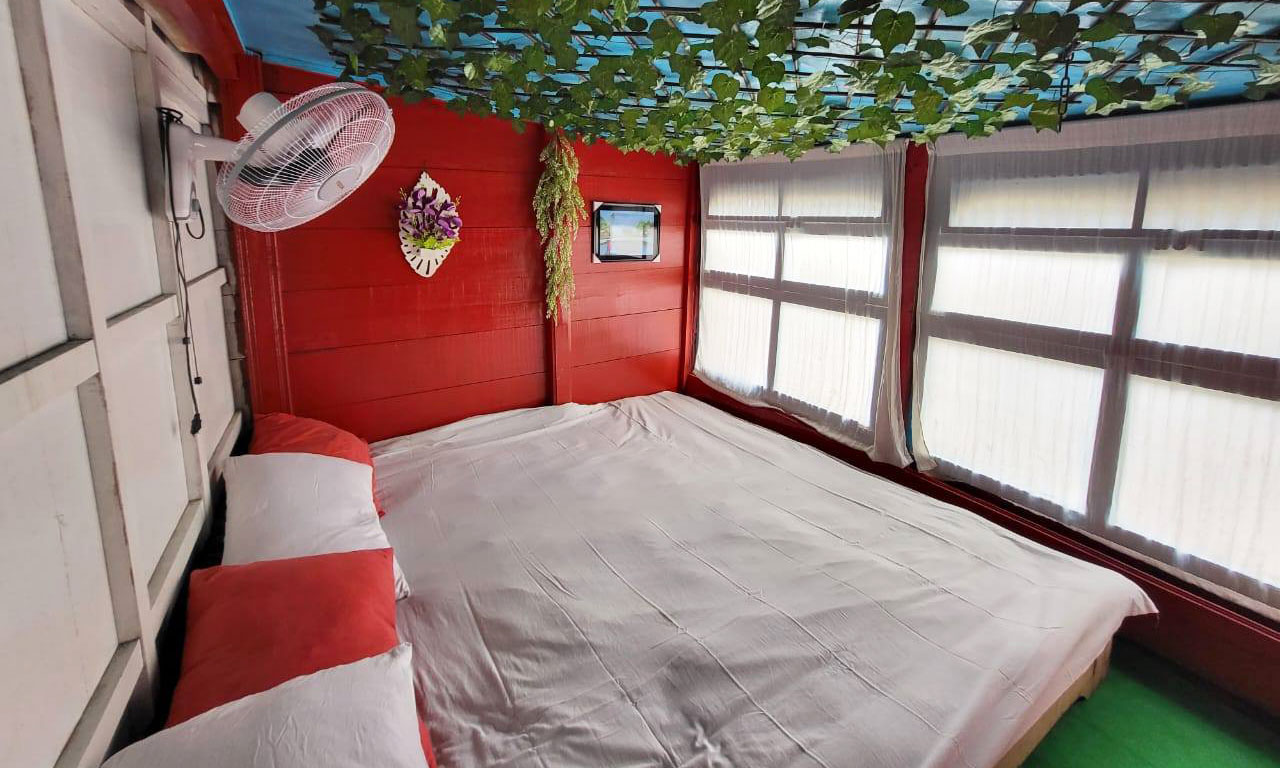 জলতরঙ্গ - Joltarongo A Premium Houseboat